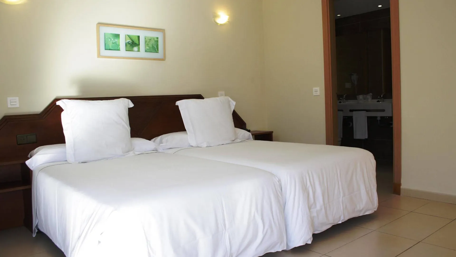 Hotel Mainare Playa フエンヒロラ